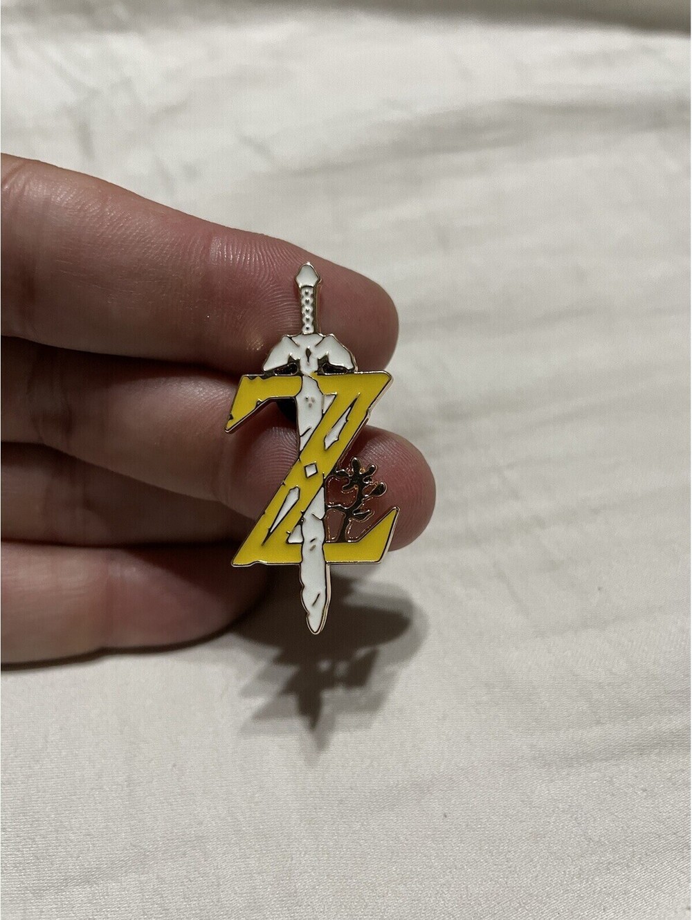 Legend of Zelda link enamel pin brooch anime cartoon cute funny Nintendo logo